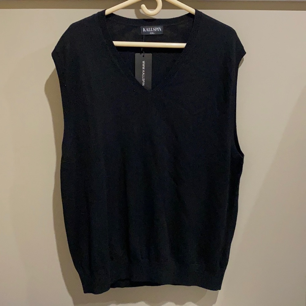 Sweater vest